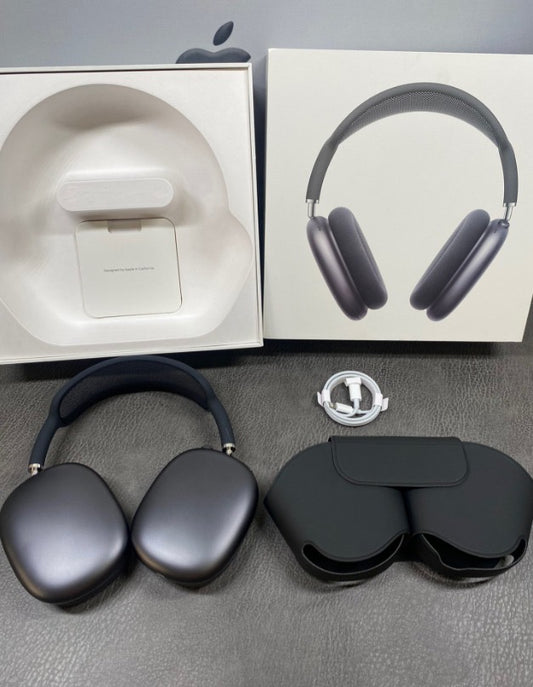 AirPod maxes Lighting